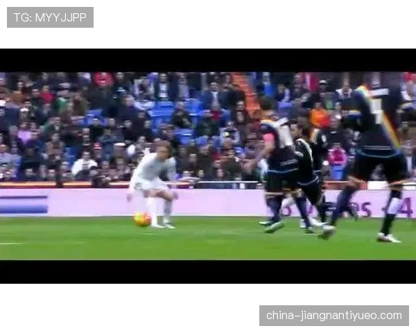 护腿板规则详解：足球比赛中必须佩戴的安全标准有哪些？